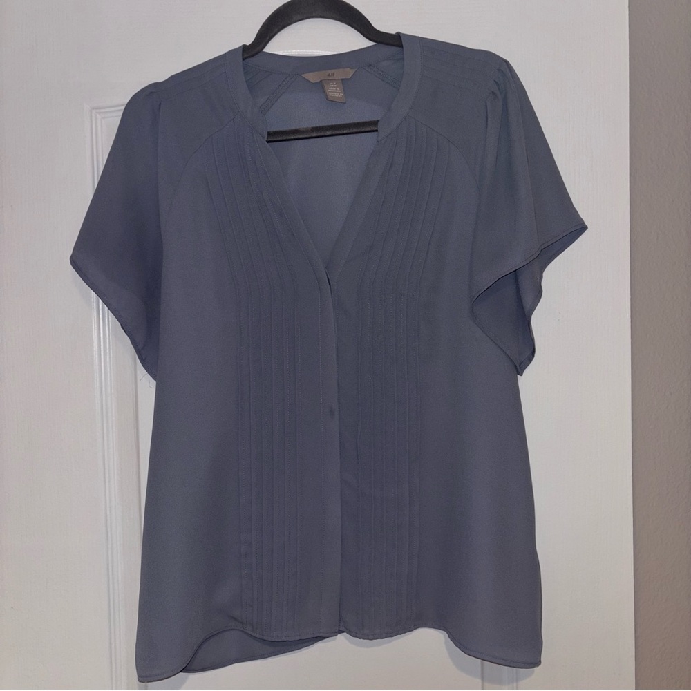 H&M Women's Lavender Gray Pleated Pintuck Blouse Work Office Professional - Picture 2 of 7